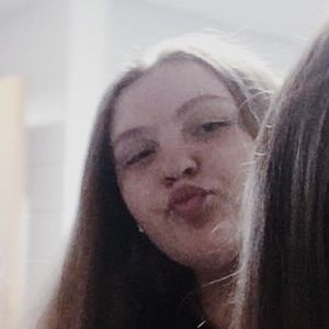 Meet your Posher, Evelyn